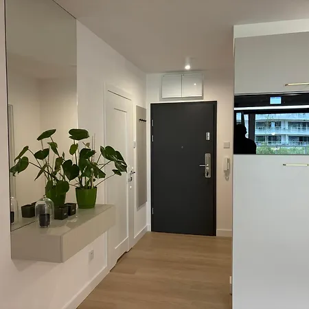 アパートホテル Polanki Aqua F005